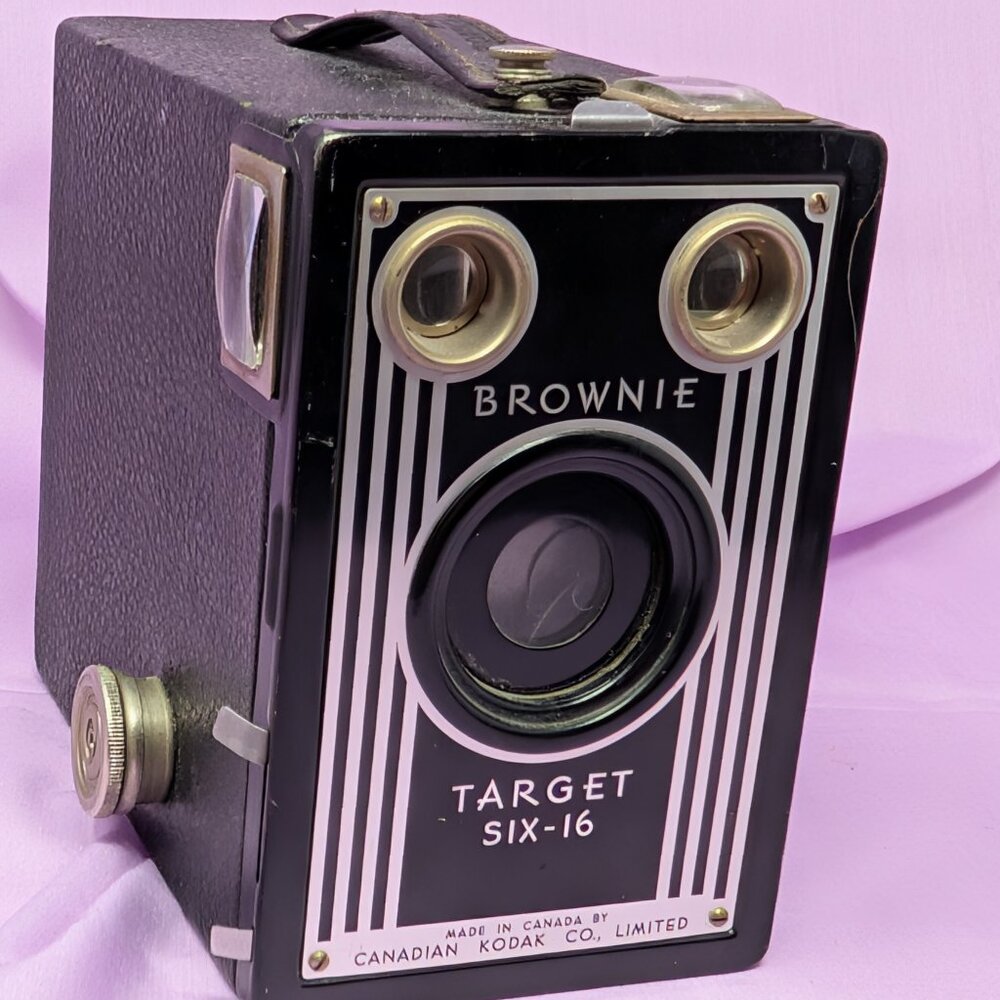 Vintage Brownie Target Six-16 Camera